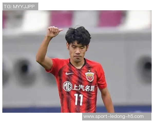 吕文君携手海港一路夺冠从中乙到中超退役后执教梯队传承足球梦想 吕文君携手海港一路夺冠从中乙到中超退役后执教梯队传承足球梦想