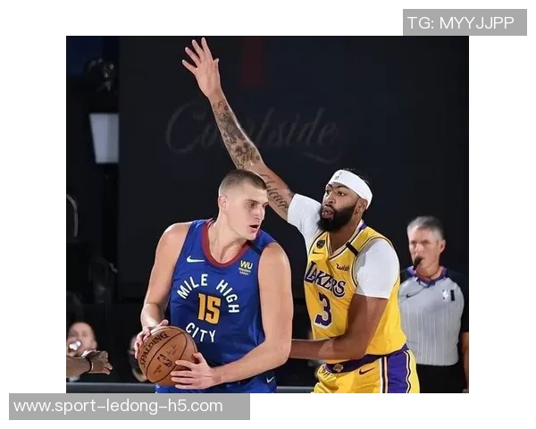 约基奇迎来瓦兰助阵三节三双表现如鱼得水球队前景更加光明 约基奇迎来瓦兰助阵三节三双表现如鱼得水球队前景更加光明